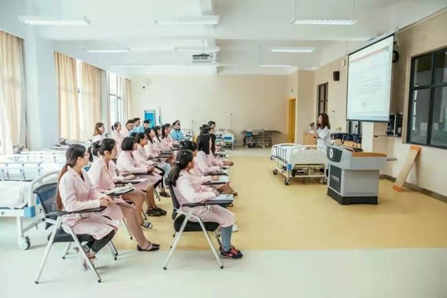初中毕业选择报读四川城市技师学院好吗?